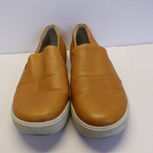 Softwalk Women's Alexandria Slip On Tan Brown Comfy size 7.5